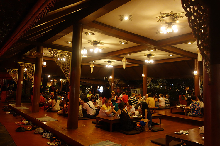 Vé Ăn Tối Khantoke Ở Old Chiang Mai Cultural Center, Thái Lan