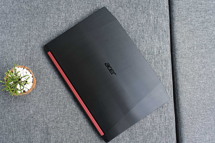 Laptop Acer Nitro 5 AN515-51-51UM NH.Q2RSV.003 Core i5-7300HQ/Free Dos (15.6 inch) - Black - Hàng Chính Hãng