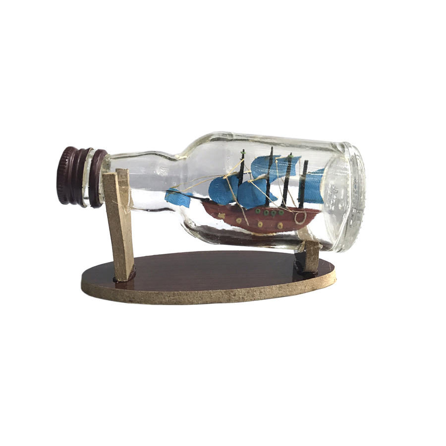 Mô hình thuyền gỗ trong chai thủy tinh