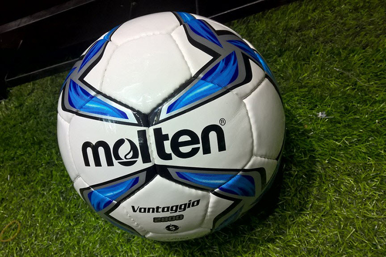 Bóng Đá Molten F5V2800 Số 5