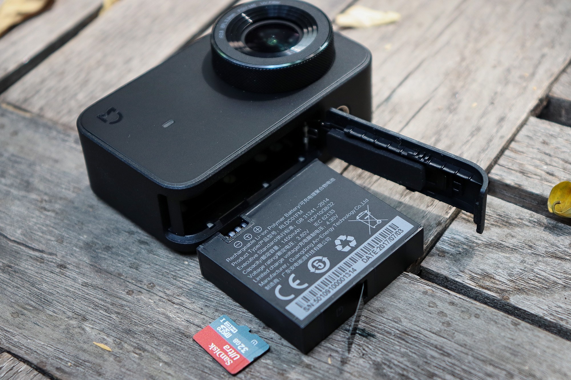 Camera Hành Động Xiaomi Mi Action 4K ZRM4035GL - Hàng Chính Hãng