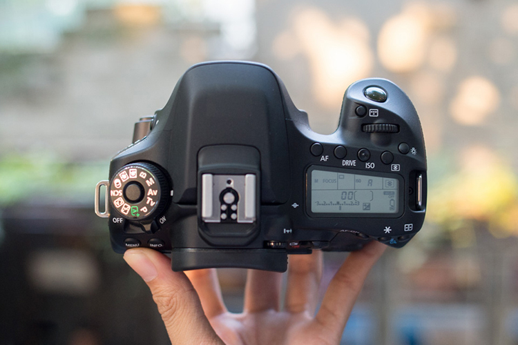 Máy ảnh Canon EOS 80D + Lens EF-S 18 - 135mm IS USM (Lê Bảo Minh)