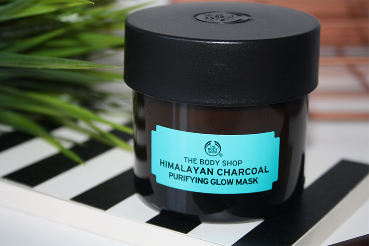 Mặt Nạ The Body Shop Himalayan Charcoal Purifying Glow (75ml)