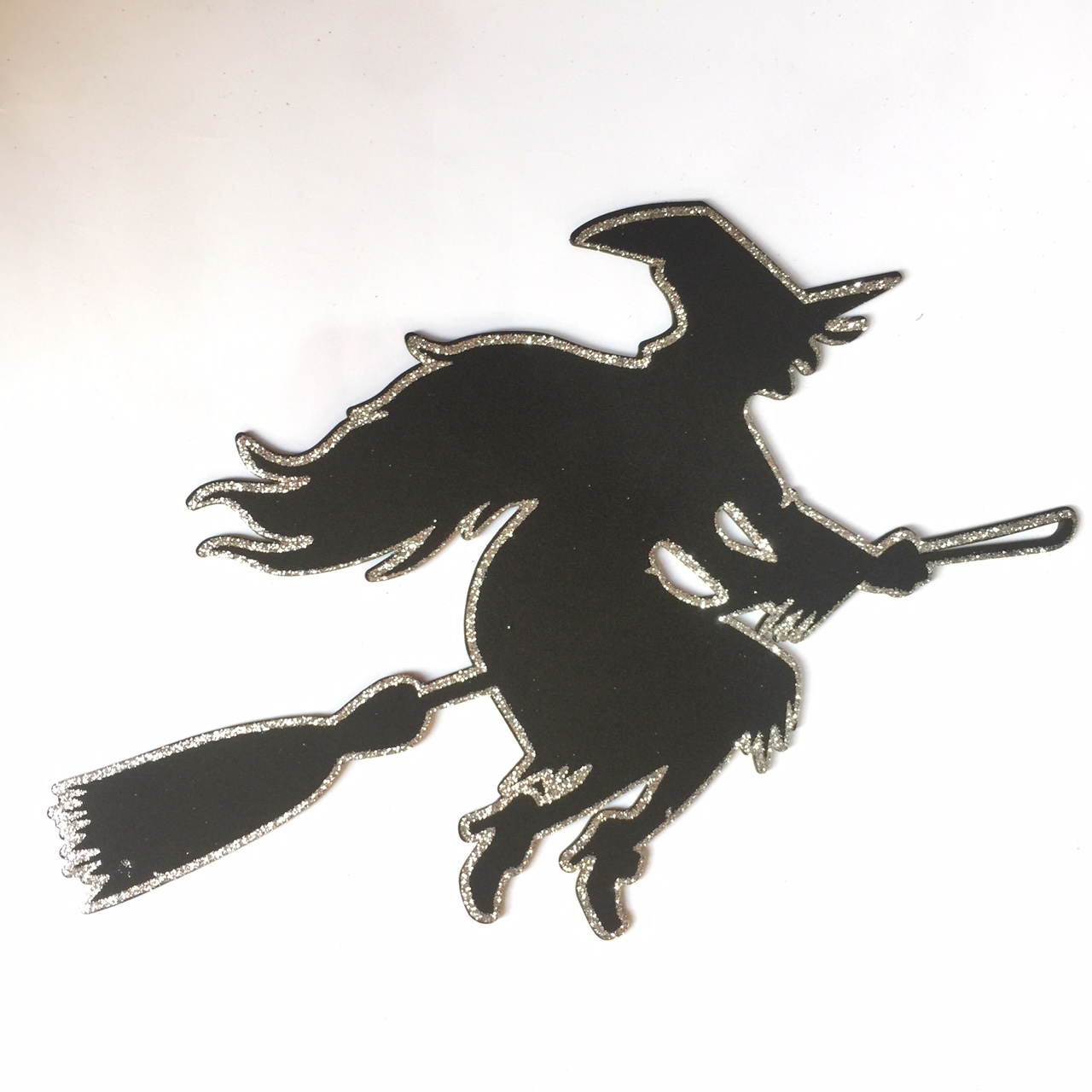 Mua Hình xốp phù thủy cưỡi chổi trang trí Halloween