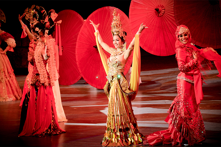 Vé Xem Colosseum Show Ở Pattaya, Thái Lan - Ghế Deluxe