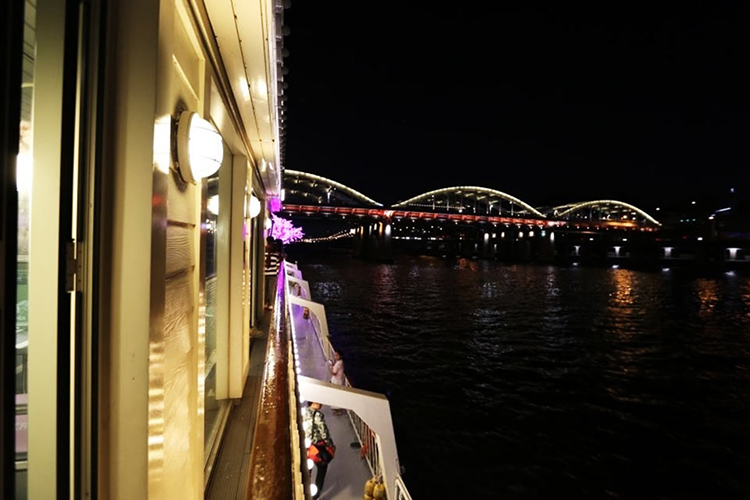 Vé Du Thuyền E-Land Cruise Seoul, Hàn Quốc