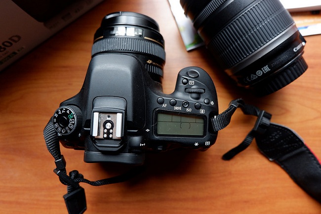 Máy ảnh Canon EOS 80D + Lens EF-S 18 - 135mm IS USM (Lê Bảo Minh)