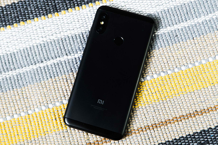 Bộ Điện Thoại Xiaomi Redmi 6 Pro (32GB/3GB) + Dán Cường Lực 5D Full Màn + Ốp Lưng - Hàng Nhập Khẩu