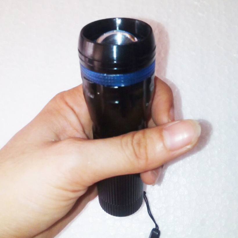 Đèn pin MINI siêu sáng ĐPT- MNS1