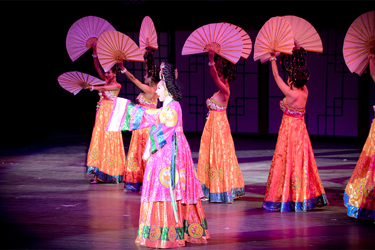Vé Xem Colosseum Show Ở Pattaya, Thái Lan - Ghế Deluxe