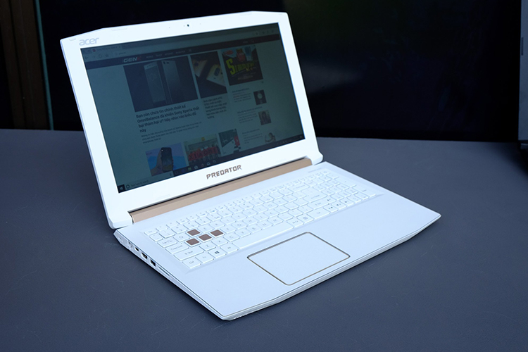 Laptop Acer Predator Helios 300 PH315-51-77BQ NH.Q4HSV.001 Core i7-8750H/Win10 (15.6 inch) (White) - Hàng Chính Hãng