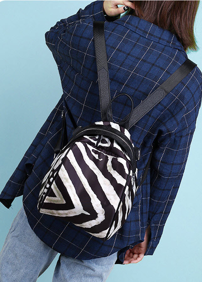 Balo vải dù nữ sọc trắng đen thời trang THB176