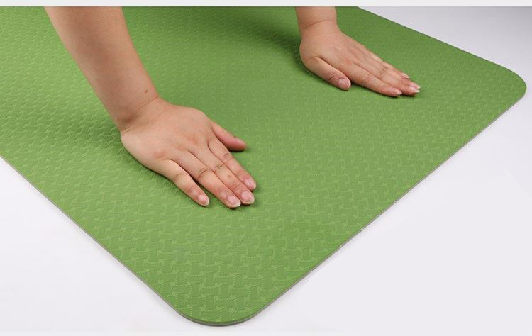Thảm tập yoga TPE 1 lớp 8mm (Xanh tím) + Tặng túi đựng thảm và dây buộc thảm
