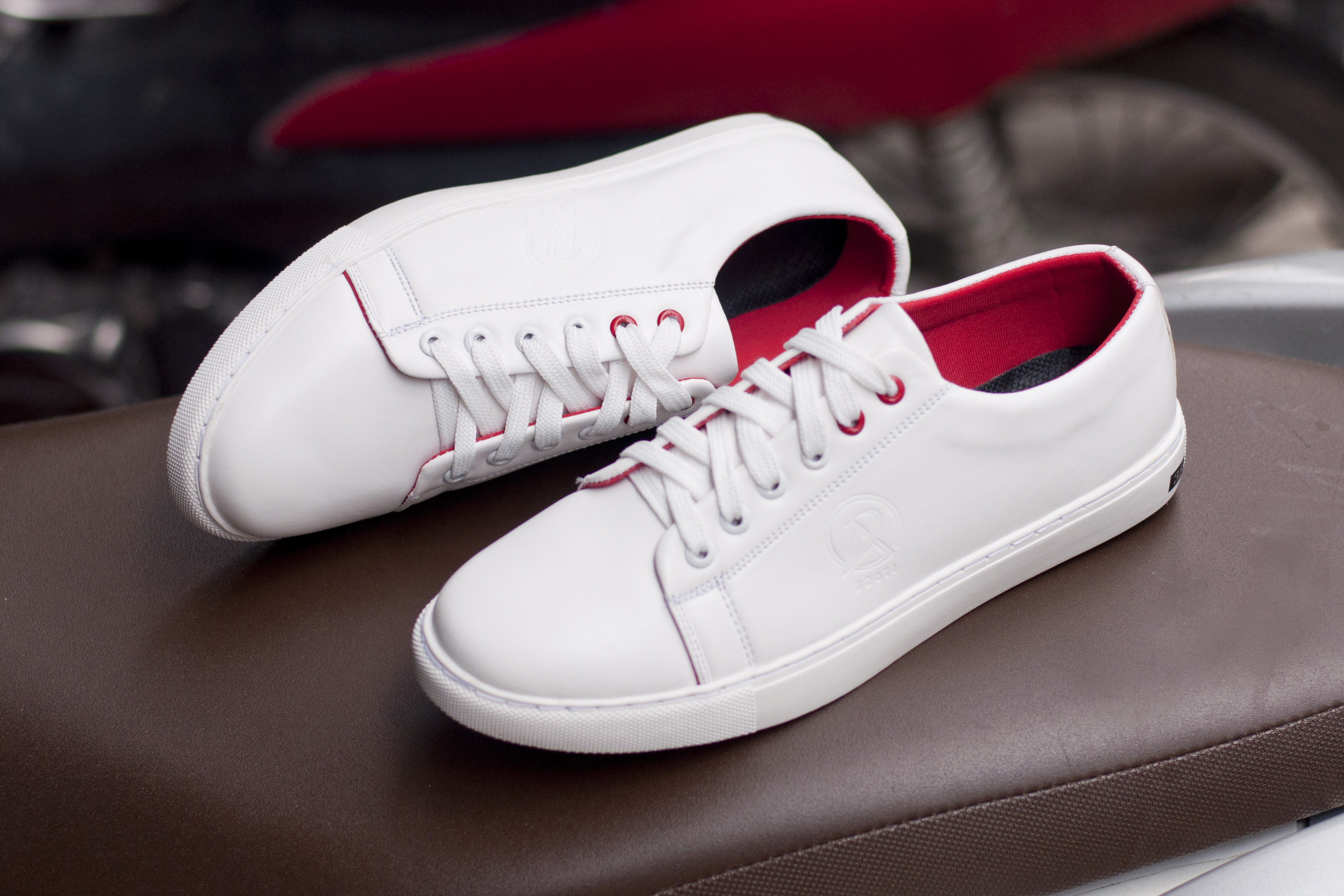 Giày thể thao nam - Giày thể thao buộc dây Aroti M510