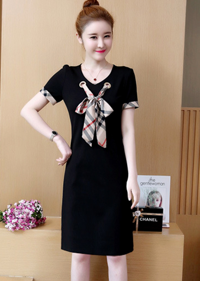 Đầm suông u30 cột nơ cổ caro D3019D màu đen