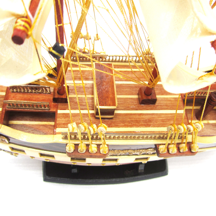 Mô hình thuyền gỗ