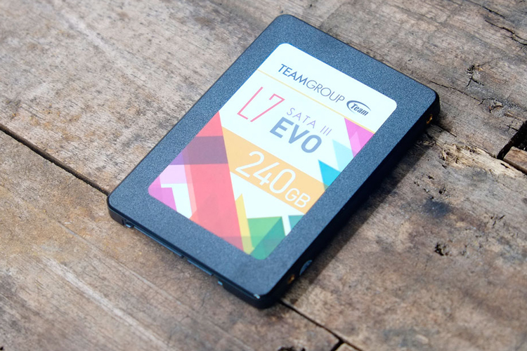 Ổ Cứng SSD TEAM L7 EVO 240GB Sata III - Hàng Chính Hãng