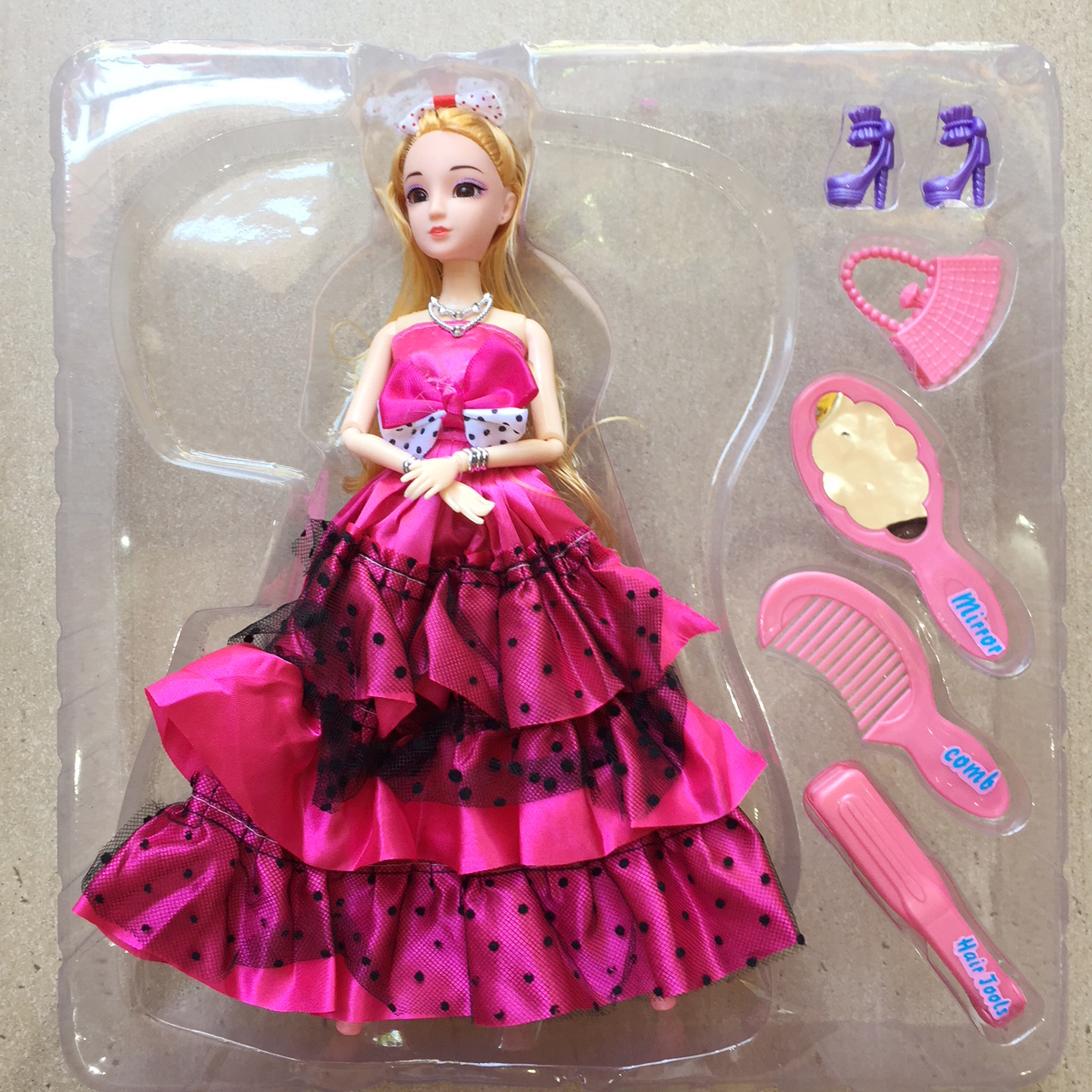 Búp bê Gire xinh đẹp và 5 phụ kiện đi kèm (Váy hồng đậm)