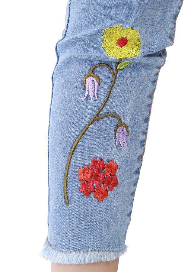 Quần Jean 9 Tấc Thêu Bông JZ909