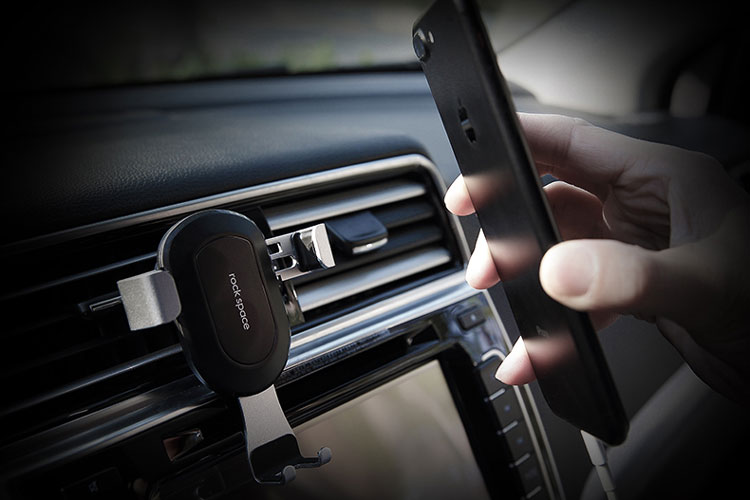 Giá Đỡ Điện Thoại Trên Xe Hơi Rockspace Universal Gravity RPH0824