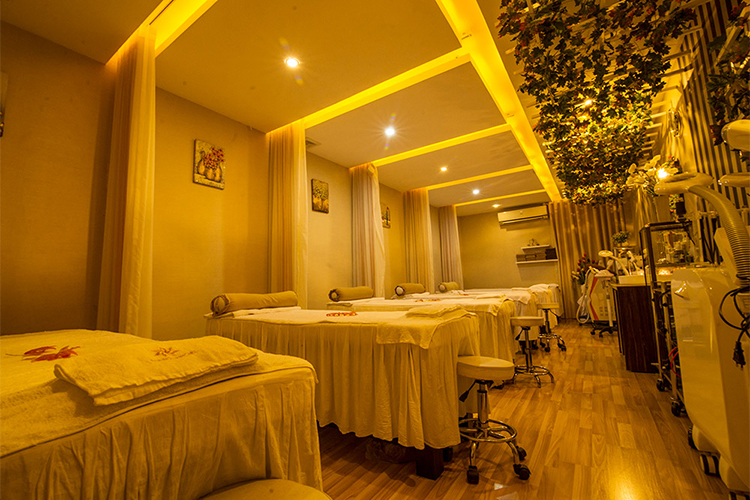 Chăm Sóc Da Mụn Bằng Công Nghệ Cao IPL