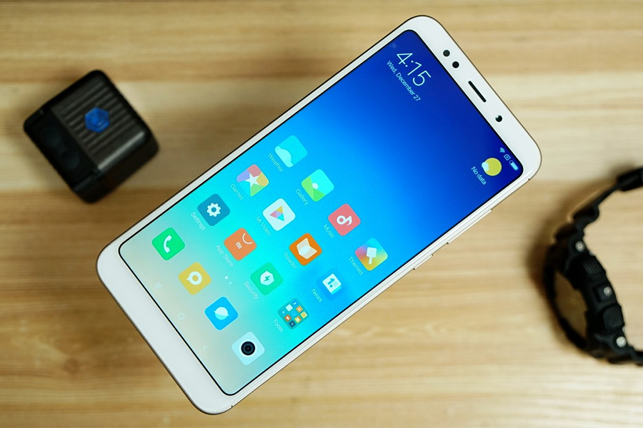 Điện Thoại Xiaomi Redmi 5 (32GB/3GB) - Hàng Nhập Khẩu