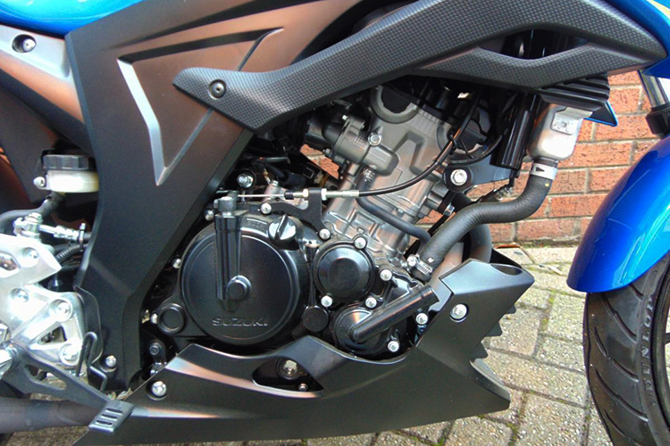 Xe Máy Suzuki - GSX S150 - Xanh