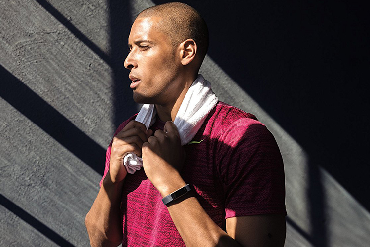 Vòng Theo Dõi Sức Khỏe Fitbit Alta HR - Hàng Chính Hãng