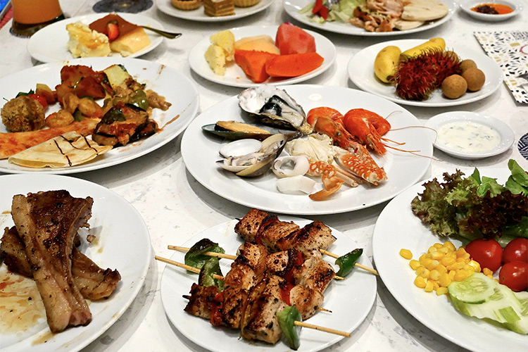 Vé Buffet Quốc Tế International Buffet Lunch Tại Amaya Food Gallery, Thái Lan (Thứ 2- Thứ 7)