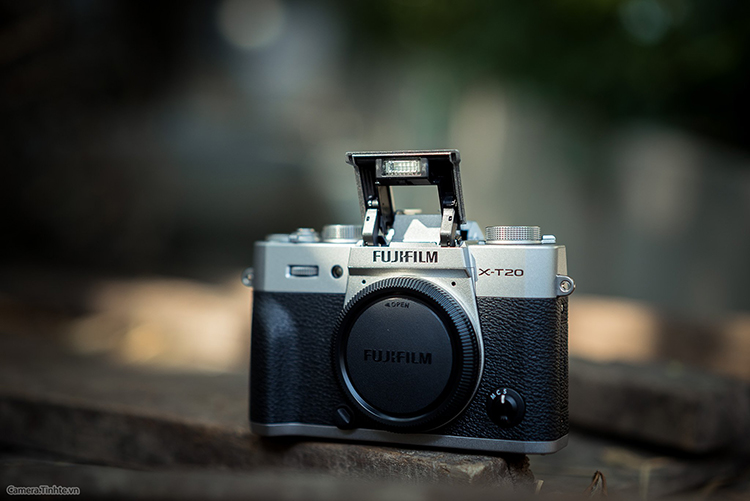 Máy Ảnh Fujifilm X-T20 Kit XC16-50mm f3.5-5.6 OIS (Bạc)