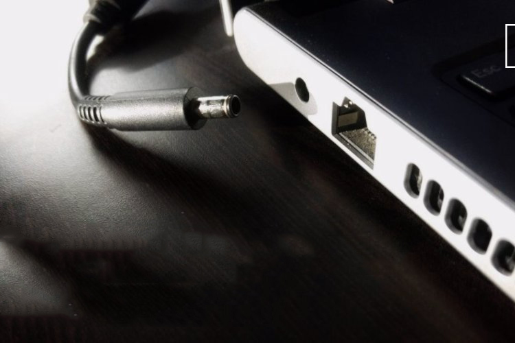 Adapter Laptop Các Dòng Thông Dụng