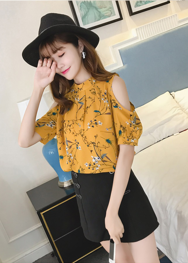 Áo nữ hở vai họa tiết hoa nhỏ ale23