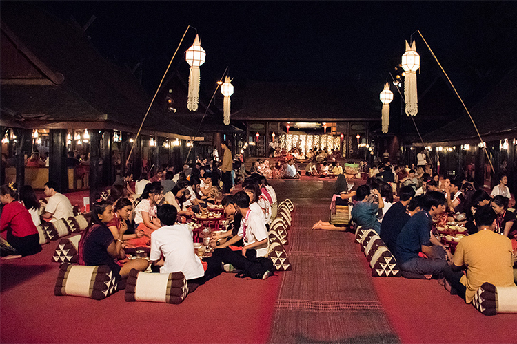 Vé Ăn Tối Khantoke Ở Old Chiang Mai Cultural Center, Thái Lan