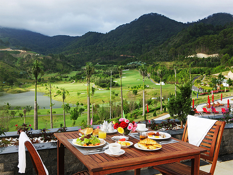 Swiss-Belresort Đà Lạt 5* - Buffet Sáng, Xe Đưa Đón, Hồ Bơi Nước Ấm