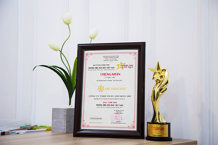 Chăm Sóc Da Mụn Bằng Công Nghệ Cao IPL