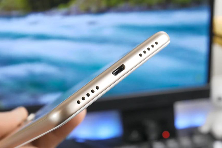 Điện Thoại Xiaomi Redmi 5 (32GB/3GB) - Hàng Chính Hãng DGW