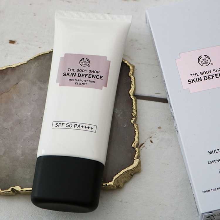 Kem Chống Nắng The Body Shop Skin Defence Essence (60ml)
