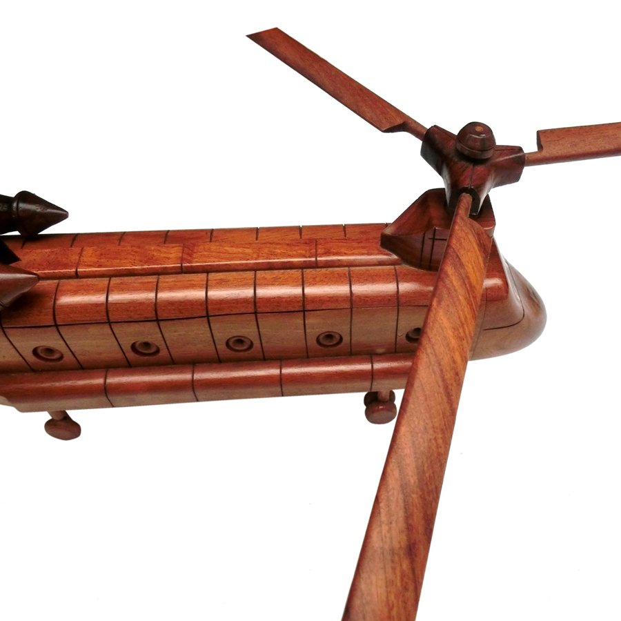 Mô hình máy bay gỗ