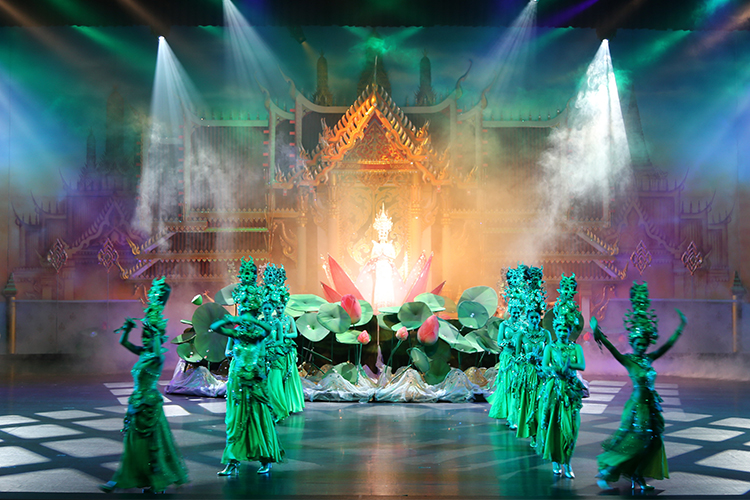 Vé Xem Colosseum Show Ở Pattaya, Thái Lan - Ghế Deluxe