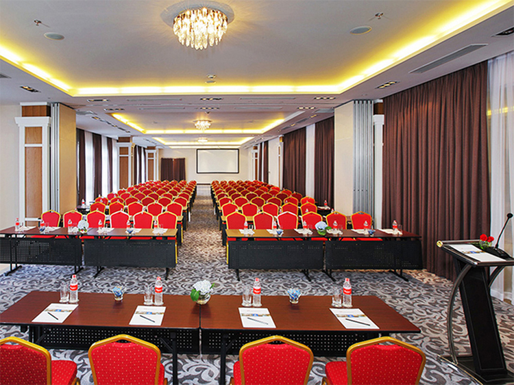 Swiss-Belresort Đà Lạt 5* - Buffet Sáng, Xe Đưa Đón, Hồ Bơi Nước Ấm