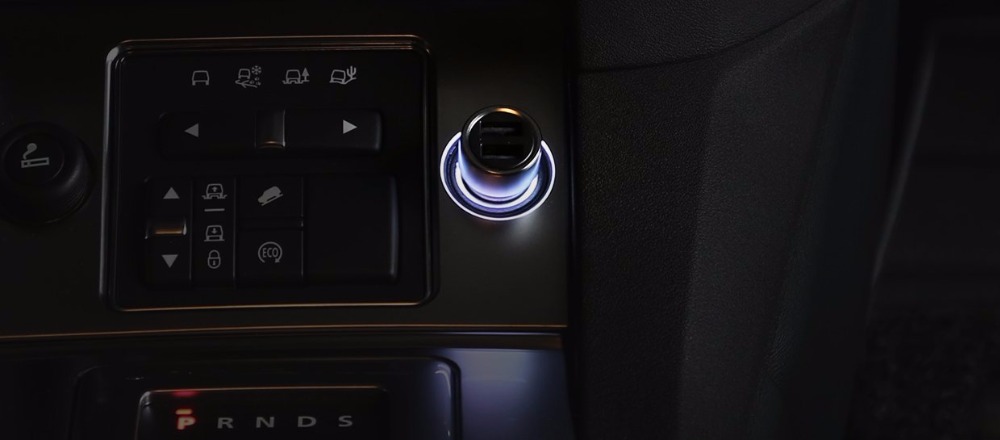 Original Xiaomi MI dual port charger / car charger metal appearance 5V / 3.6A dual USB smart output support fast charging Competiable with Most  Phone Tablet PC