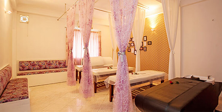 Paradise Beauty & Spa - Massage Chân 60 Phút