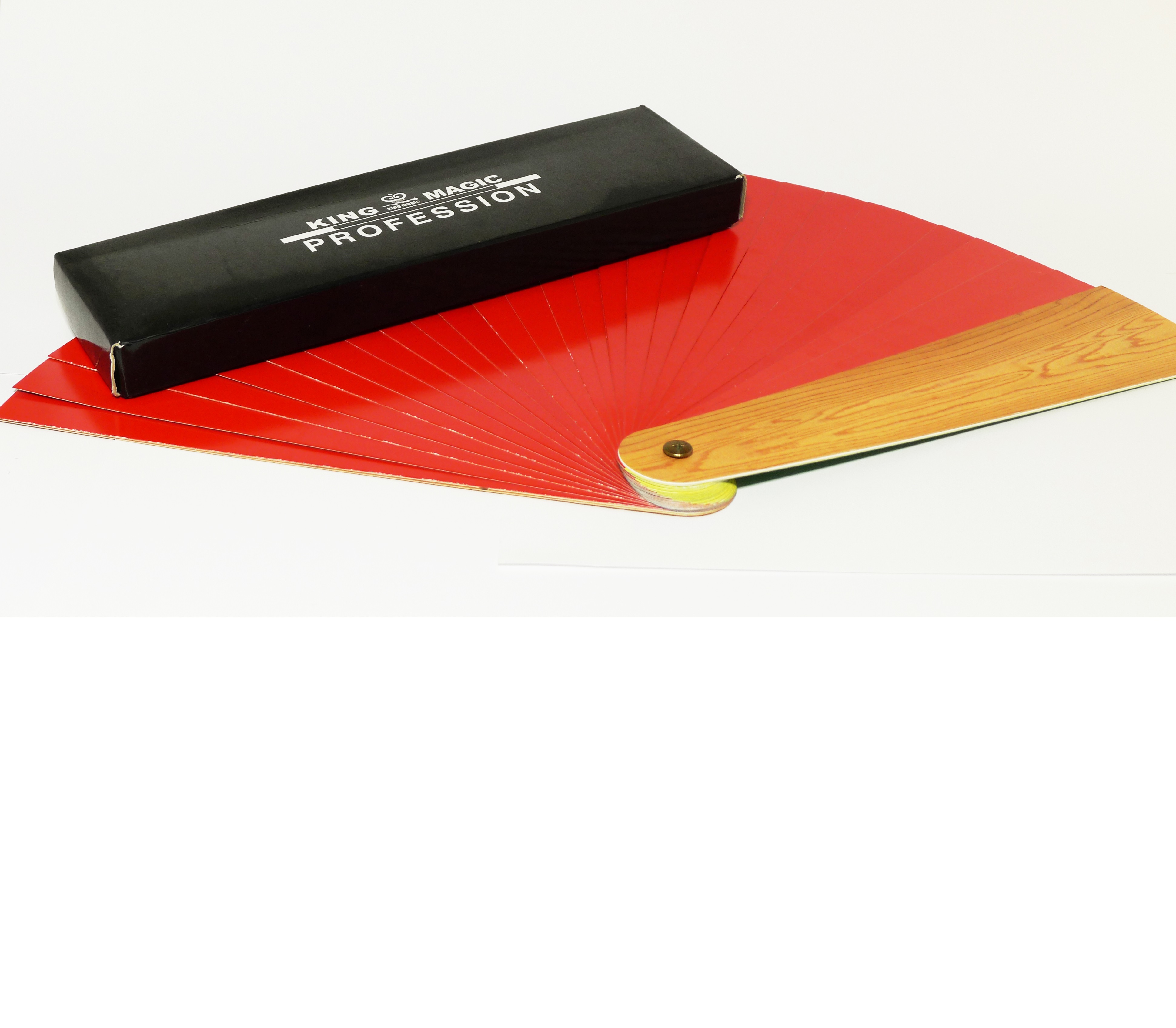 Đạo cụ ảo thuật  : Quạt xòe 4 màu sân khấu