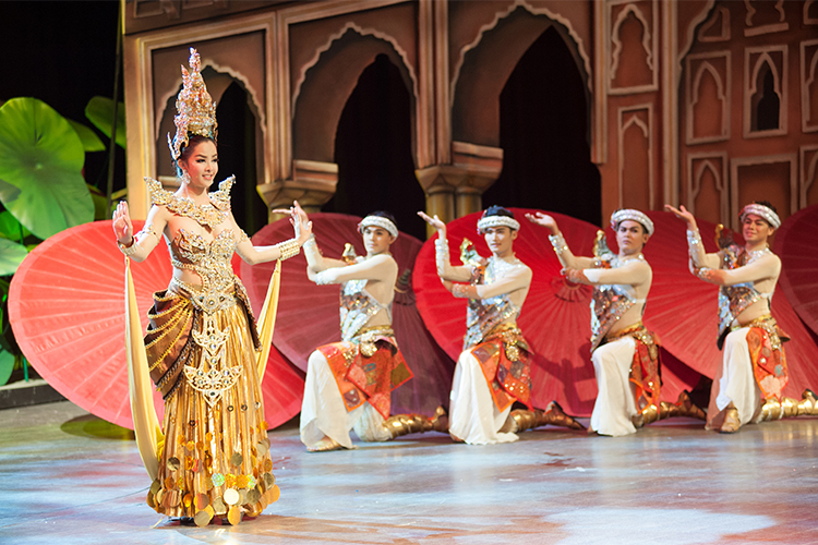 Vé Xem Colosseum Show Ở Pattaya, Thái Lan - Ghế Deluxe