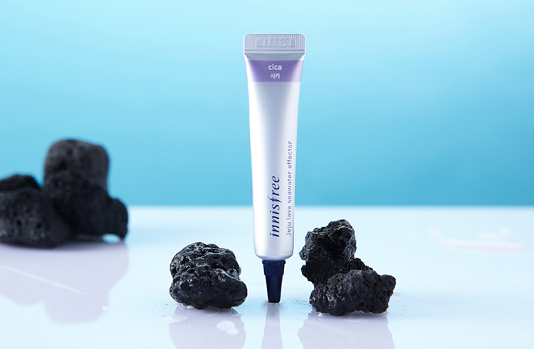 Thành Phần Kích Hoạt Cô Đặc Làm Dịu, Phục Hồi Da Innisfree Jeju Lava Seawater Effector (Cica) (7ml)