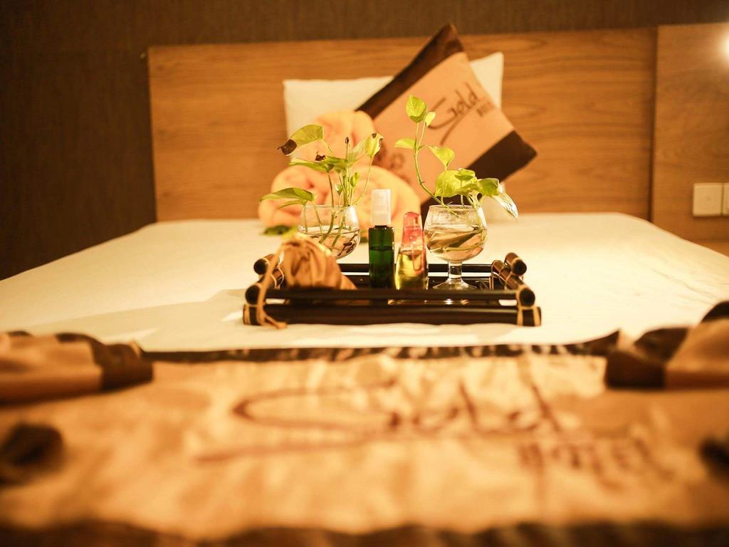 Gold III Hotel 3* Đà Nẵng - Ngay Biển Mỹ Khê, Gồm Buffet Sáng, Ưu Đãi Cuối Năm