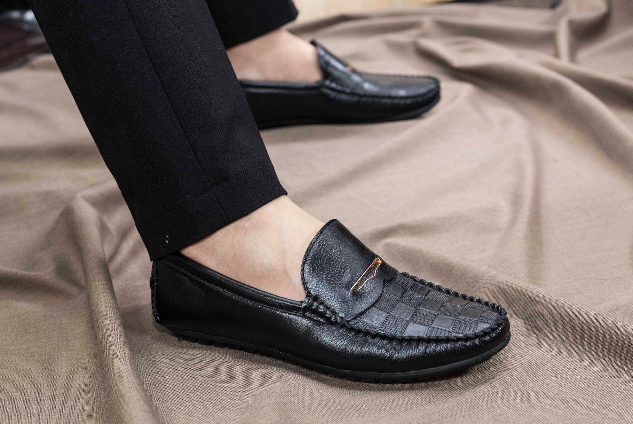 Giày mọi nam - Giày lười nam in caro M118