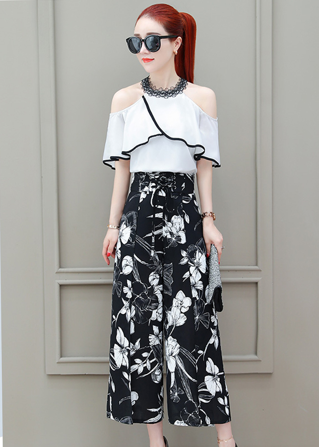 Set cổ yếm phối ren quần hoa xẻ tà S3017