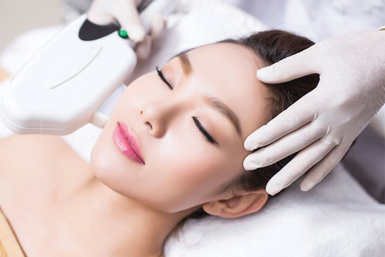 Chăm Sóc Da Mụn Bằng Công Nghệ Cao IPL