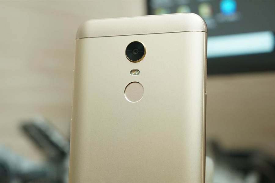 Điện Thoại Xiaomi Redmi 5 (32GB/3GB) - Hàng Nhập Khẩu